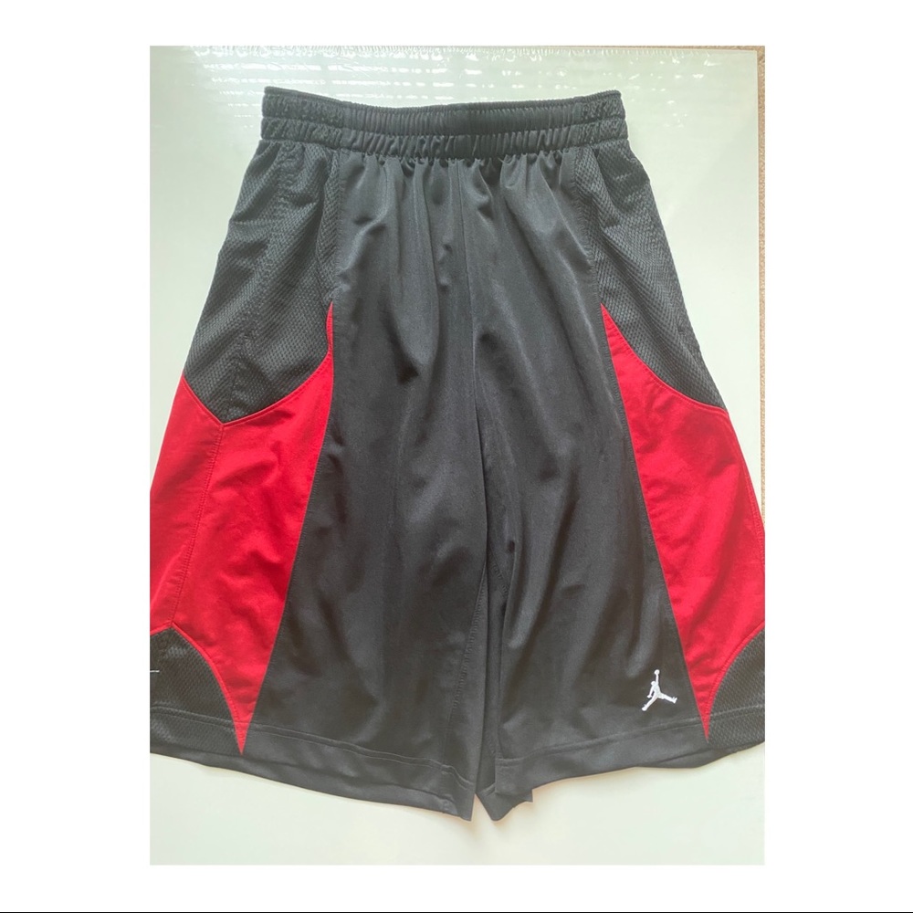 Jordan,  medium, black and red